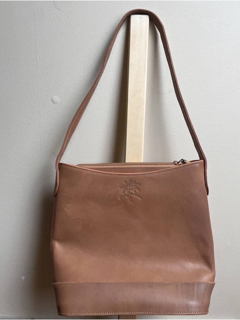 Vintage Tommy Bahama Cowhide Tan Leather Hobo Shoulder Bag NWOT